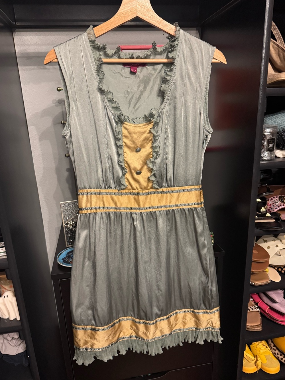 Vintage Coquette Brand Sage Green and Gold Sleeveless Ruffle Dress 👗🌿
